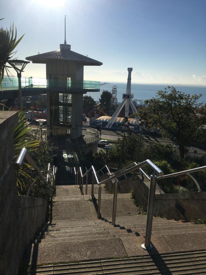 Beresford 1St Floor Seafront Apartment Southend-on-Sea Kültér fotó