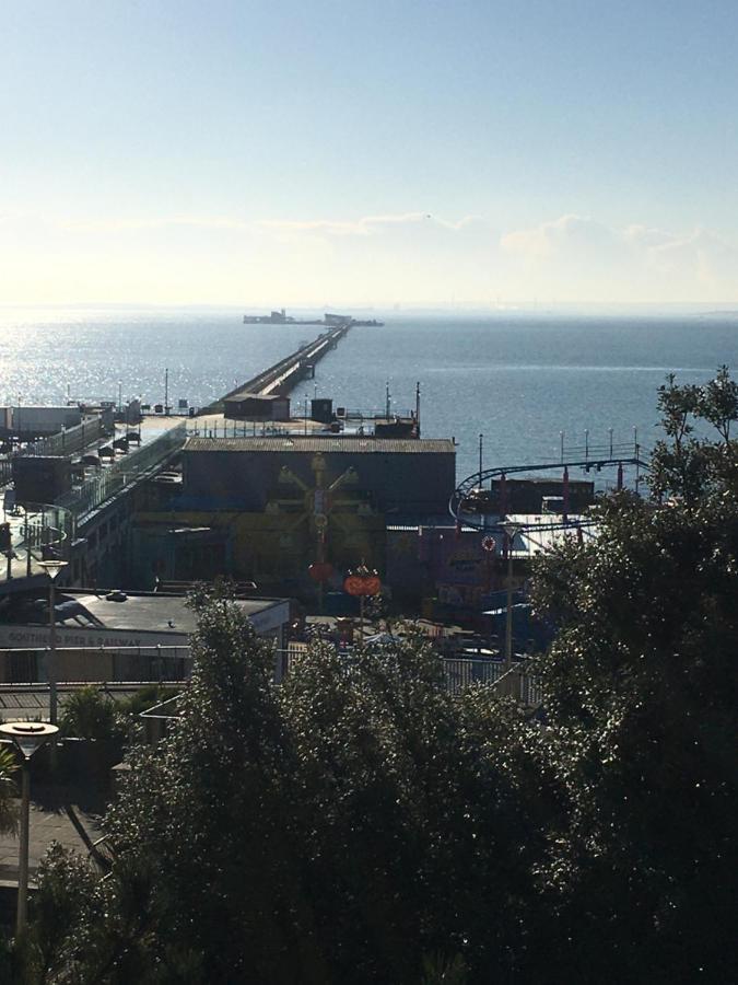 Beresford 1St Floor Seafront Apartment Southend-on-Sea Kültér fotó