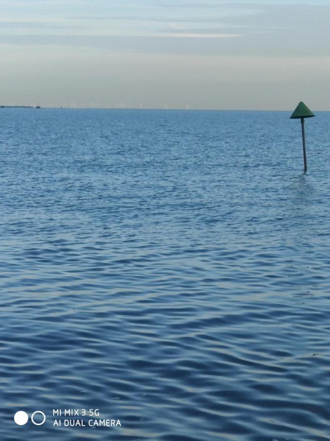 Beresford 1St Floor Seafront Apartment Southend-on-Sea Kültér fotó